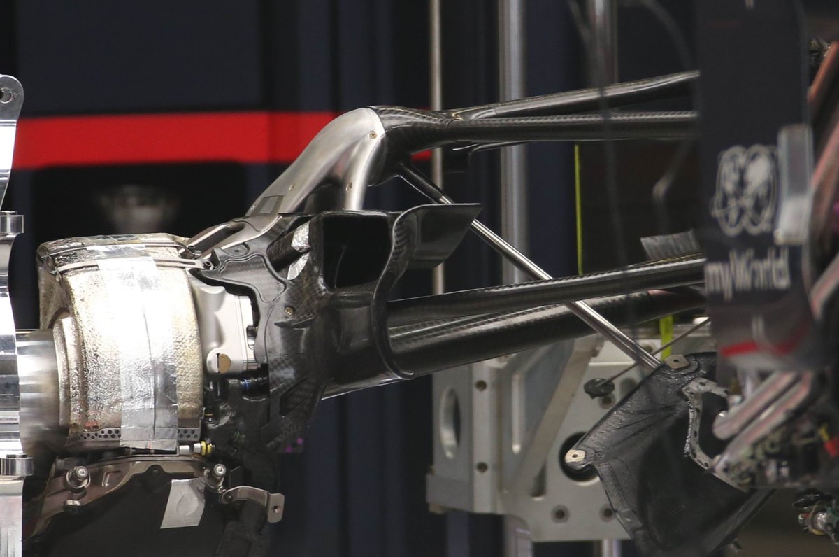 Задняя подвеска Red Bull RB16