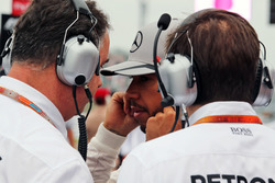 Lewis Hamilton, Mercedes AMG F1 with Ron Meadows, Mercedes GP Team Manager (Left) on the grid