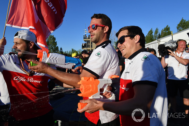 Sauber at the raft race