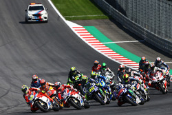 Старт: Андреа Янноне, Ducati Team лідирує