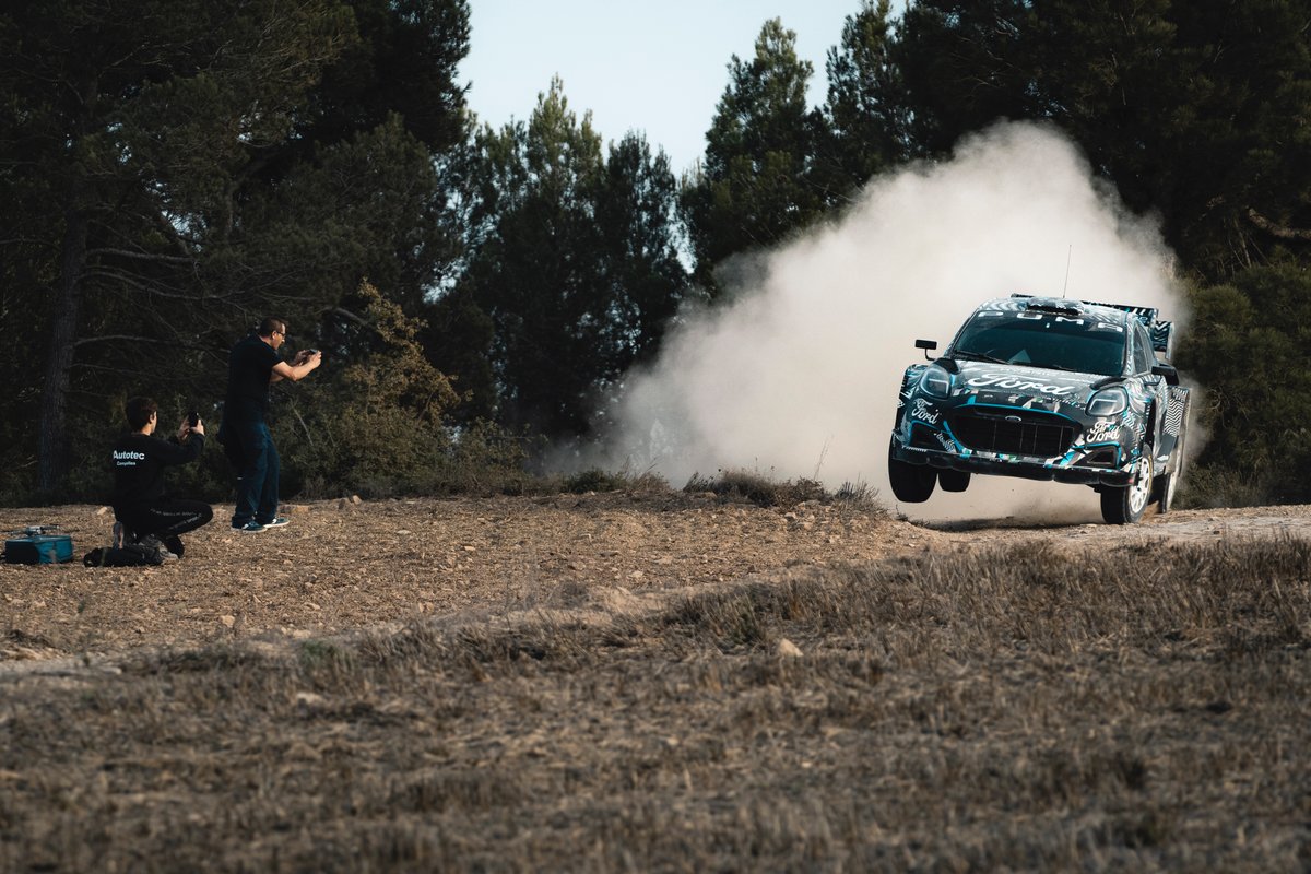 Craig Breen, Paul Nagle, saat melakukan pengujian dengan Ford Puma Rally1