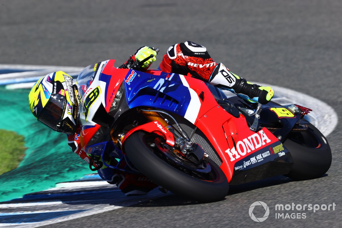 Alvaro Bautista, Team HRC, saat menguji Honda Fireblade CBR1000RR-R di tes Jerez, Spanyol.