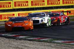 #27 Orange 1 Team Lazarus, Lamborghini Huracan GT3: Fabrizio Crestani, Gustavo Yacaman, Nicolas Pohl