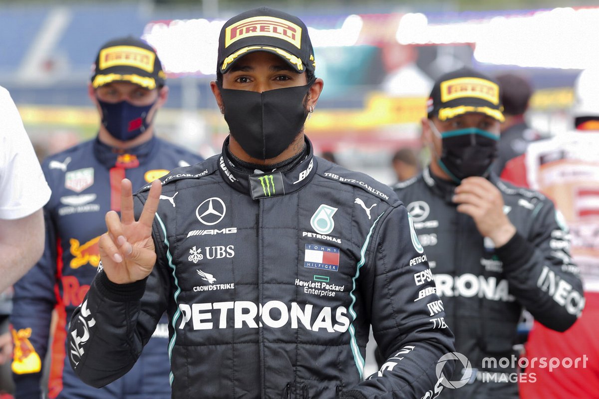 Race winner Lewis Hamilton, Mercedes-AMG Petronas F1 celebrates in Parc Ferme