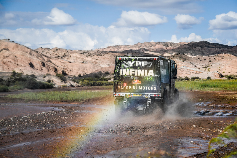 #501 Team De Rooy Iveco: Федеріко Вільягра, Рікардо Торлаші, Адріан Якопіні