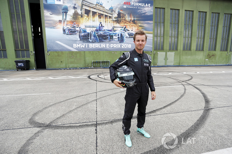 Formula 1 şampiyonu Nico Rosberg