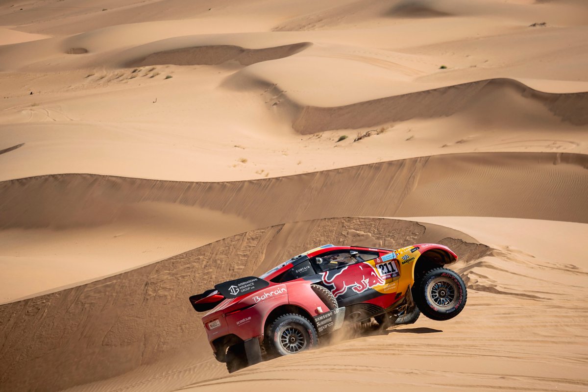 #211 Bahrain Raid Xtreme Prodrive : Sébastien Loeb, Fabian Lurquin