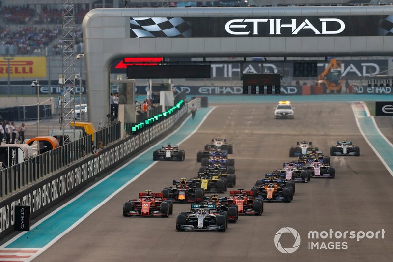 Lewis Hamilton, Mercedes AMG F1 W10, leads Max Verstappen, Red Bull Racing RB15, Charles Leclerc, Ferrari SF90, Sebastian Vettel, Ferrari SF90, Alexander Albon, Red Bull RB15, Lando Norris, McLaren MCL34 and the rest of the pack at the start