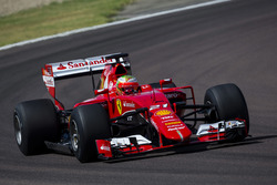 Esteban Gutierrez, Ferrari tests the 2017 spec Pirelli