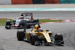 Kevin Magnussen, Renault Sport F1 Team RS16