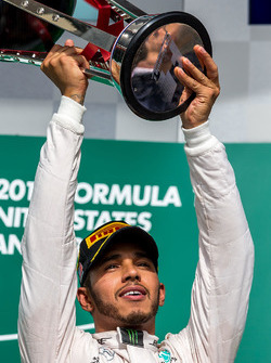 Race winner Lewis Hamilton, Mercedes AMG F1 celebrates on the podium