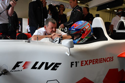 Paul Stoddart, Paul di Resta, F1 Experiences 2-Seater Driver