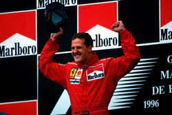 Podium: Racewinnaar Winner Michael Schumacher, Ferrari F310