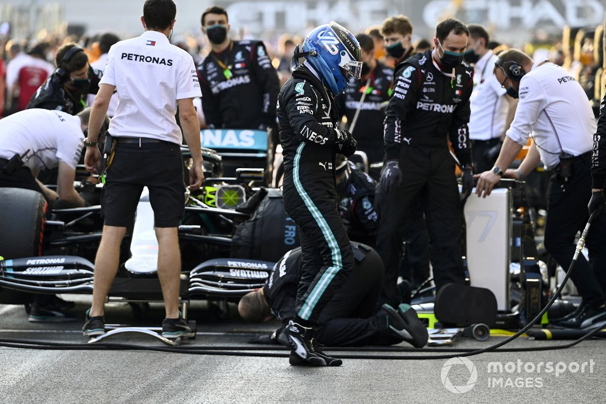 Valtteri Bottas, Mercedes-AMG F1, on the grid