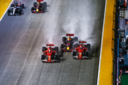 Sebastian Vettel, Ferrari SF70H, Max Verstappen, Red Bull Racing RB13, Kimi Raikkonen, Ferrari SF70H, start kazası