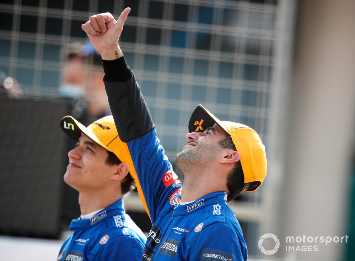 Lando Norris, McLaren MCL35M and Daniel Ricciardo, McLaren MCL35M