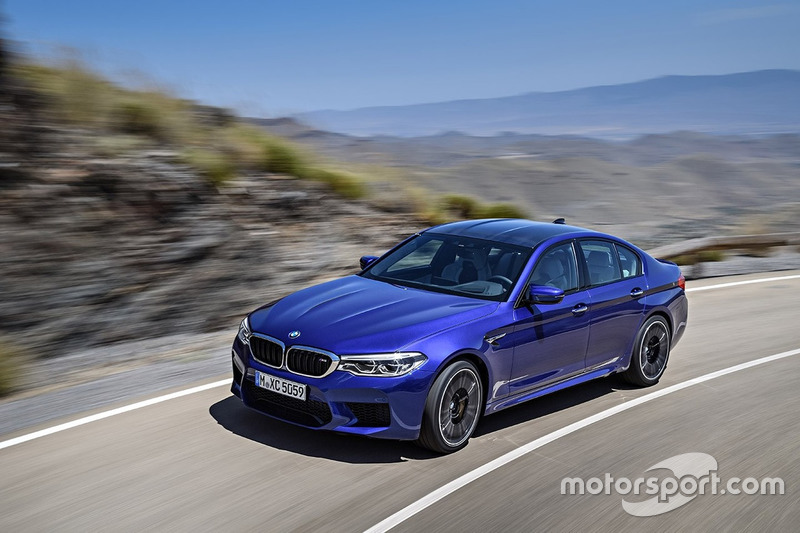 Новий BMW M5