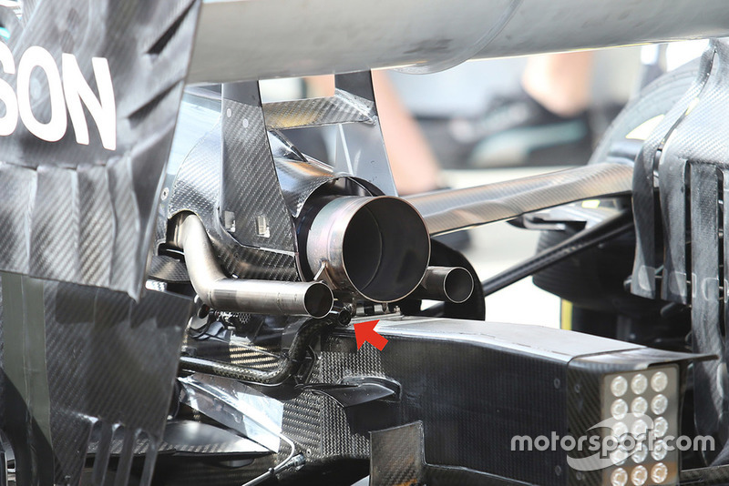 Mercedes F1 W09, задня частина