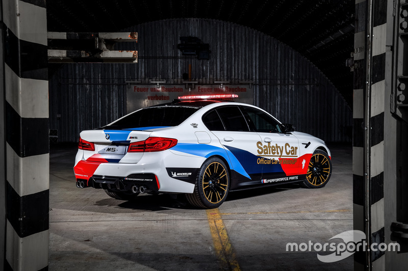 Автомобіль безпеки BMW M5 MotoGP