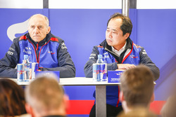 Franz Tost, Team Principal, Scuderia Toro Rosso, with Toyoharu Tanabe, F1 Technical Director, Honda