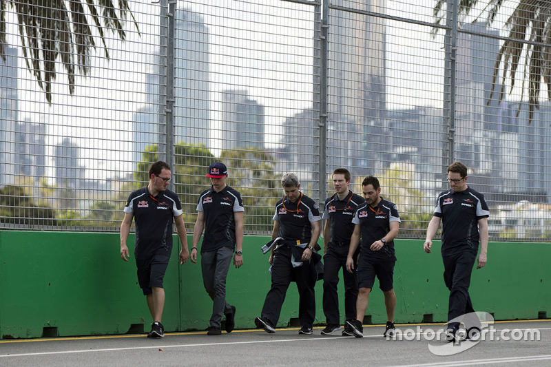 Trackwalk