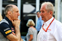 Franz Tost, Scuderia director de Toro Rosso Team y Dr Helmut Marko, Red Bull Motorsport Consultor