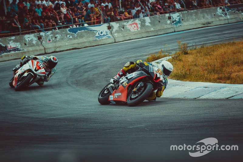 №97 Олександр Бичков, The Riders Repsol RT, №37 Олександр Анін, Team Race PRO