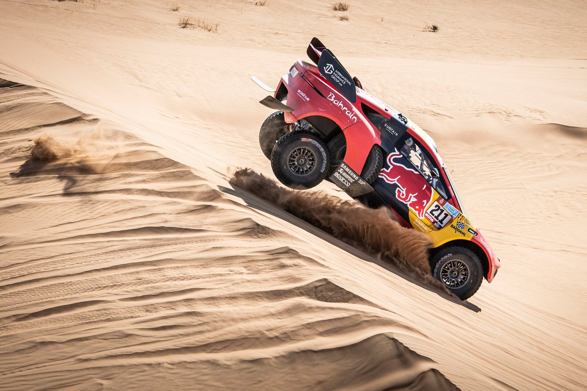 #211 Bahrain Raid Xtreme Prodrive: Sebastien Loeb, Fabian Lurquin