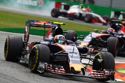 Carlos Sainz Jr., Scuderia Toro Rosso STR11