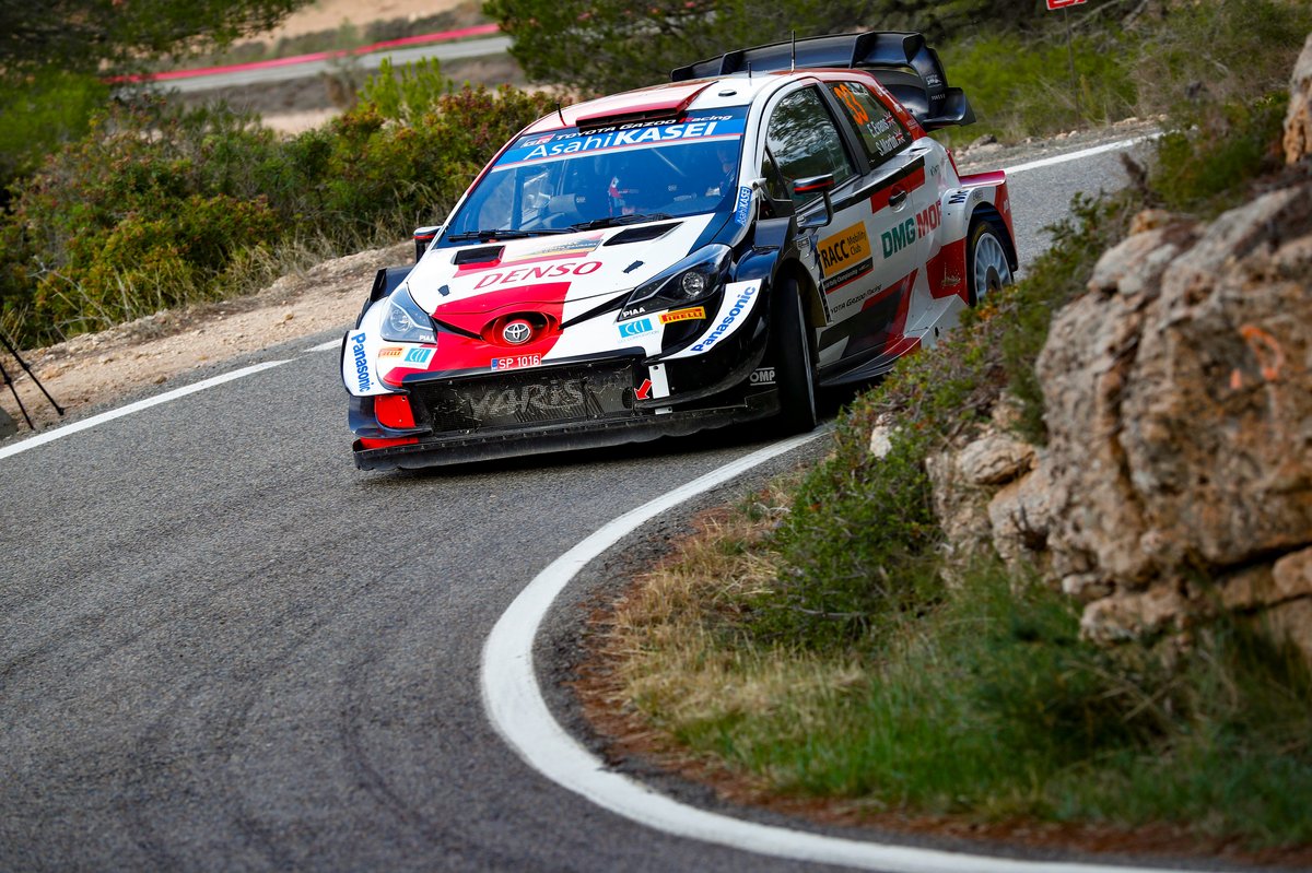 Evans finished second on the last rally in Catalunya to close his gap to Ogier