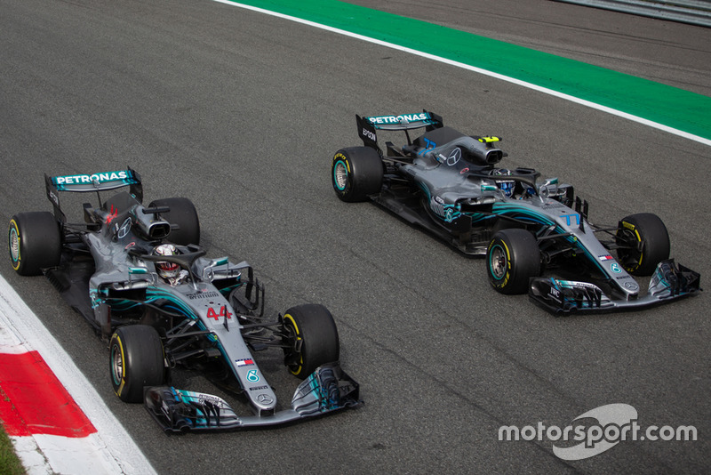 Valtteri Bottas, Mercedes AMG F1, Lewis Hamilton, Mercedes AMG F1