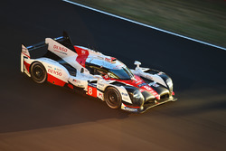 #8 Toyota Gazoo Racing Toyota TS050 Hybrid: Anthony Davidson, Sébastien Buemi, Kazuki Nakajima