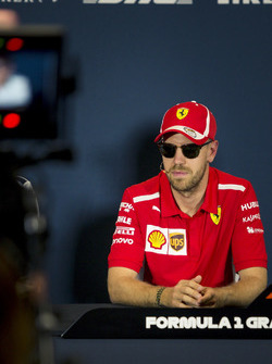 Sebastian Vettel, Ferrari basın toplantısında