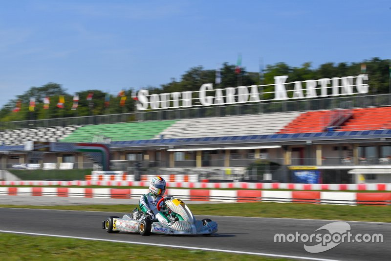 Sebastian Vettel testet Tony-Kart