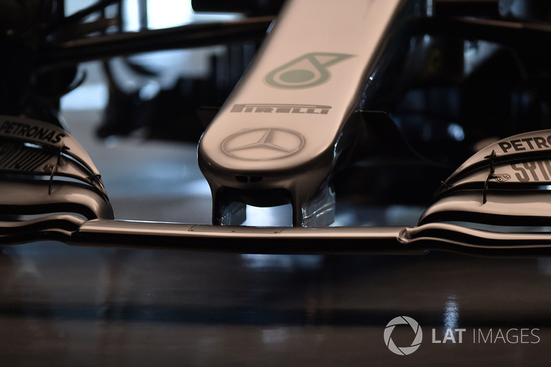 Носовой обтекатель Mercedes AMG F1 W09