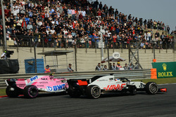 Естебан Окон, Force India VJM11, Ромен Грожан, Haas F1 Team VF-18