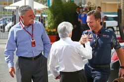 Chase Carey, Formula One Group Chairman with Bernie Ecclestone and Christian Horner, Red Bull Racing