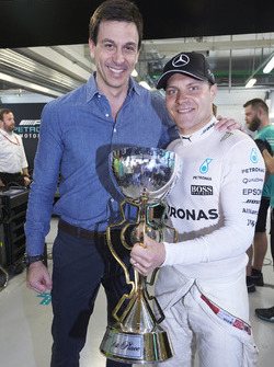 Toto Wolff, Mercedes AMG F1, Valtteri Bottas, Mercedes AMG F1