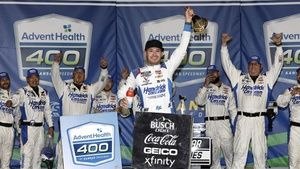 Larson: 'It takes everything' to be dominant at 1.5-mile tracks