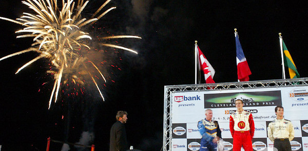 CHAMPCAR/CART: Bourdais beats Tracy in the Cleveland night