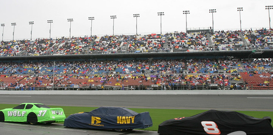 BUSCH: Daytona race red flagged for rain BUSCH: Daytona race red flagged for rain