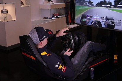 Red Bull предложила побить время Ферстаппена в игре F1 2017