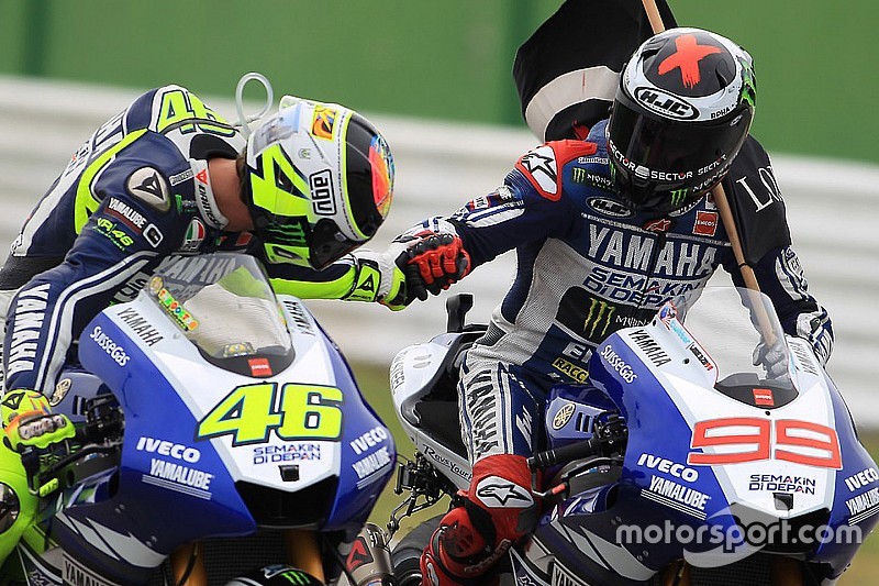 Lorenzo acusa chefe da Yamaha de espia-lo para ajudar Rossi
