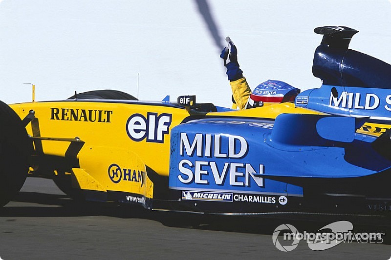 Alonso completa 300 GPs: relembre momentos mais marcantes