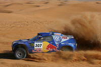 Sainz back in the Dakar lead Sainz back in the Dakar lead