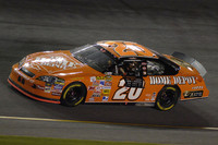 Stewart wins at Daytona Stewart wins at Daytona
