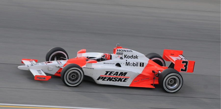 Castroneves wins Chicago, Dixon scores title Castroneves wins Chicago, Dixon scores title