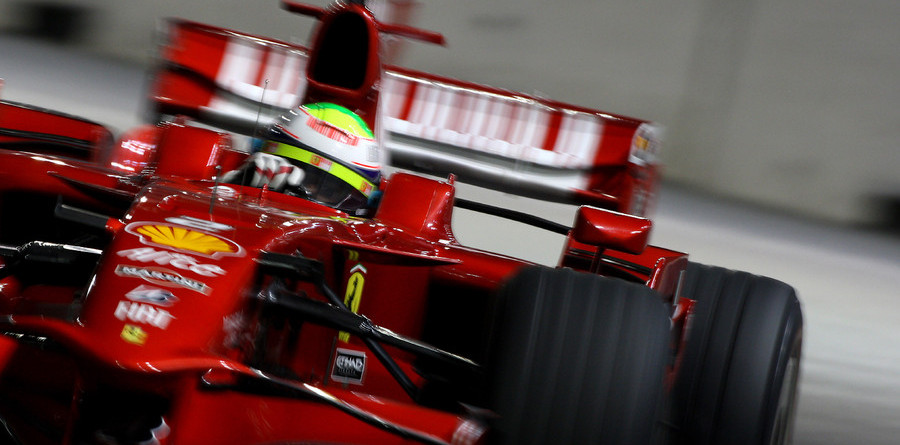 Massa slings Ferrari to Singapore pole Massa slings Ferrari to Singapore pole