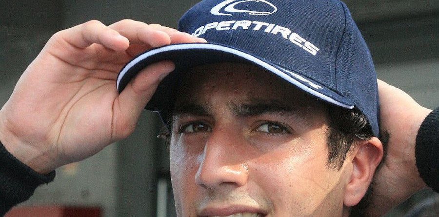 Ricciardo sweeps Brands Hatch for second pole Ricciardo sweeps Brands Hatch for second pole