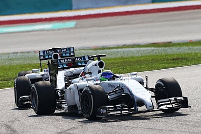 Massa ignores Williams team orders in Malaysia